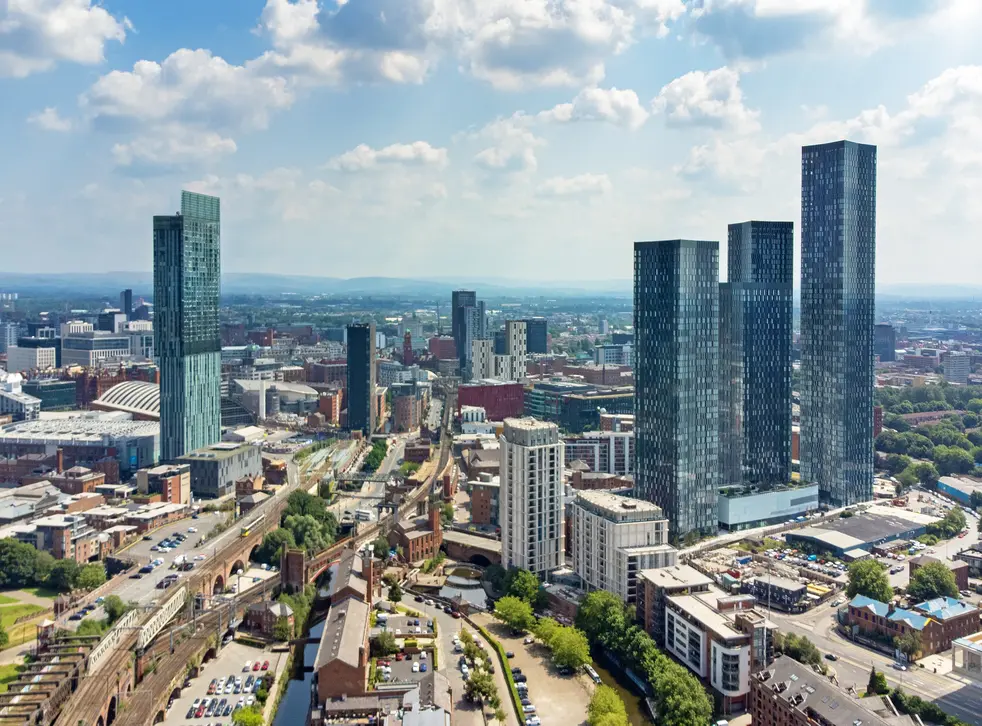 UK Commercial Property Market 2022 : Drone image of Manchester